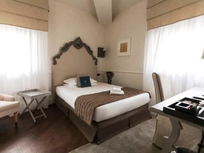 Palazzo Lorenzo Boutique & Hotel 4*